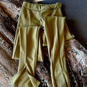 Long fitted trousers